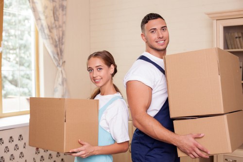 Example move from a Docklands apartment with van space estimates